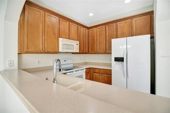 10494 Park Commons Dr in Orlando, FL - Building Photo - Building Photo
