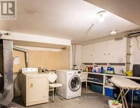 170 Hickling Trail in Barrie, ON - Building Photo - Building Photo