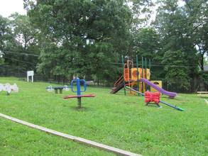 Gardens at Knoxwood in Knoxville, TN - Foto de edificio - Building Photo