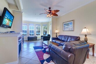 2747 Via Capri, Unit 1116 in Clearwater, FL - Building Photo - Building Photo