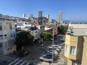 1085 Clay St in San Francisco, CA - Building Photo - Building Photo