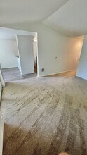 19230 Forest Park Dr NE in Lake Forest Park, WA - Building Photo - Building Photo