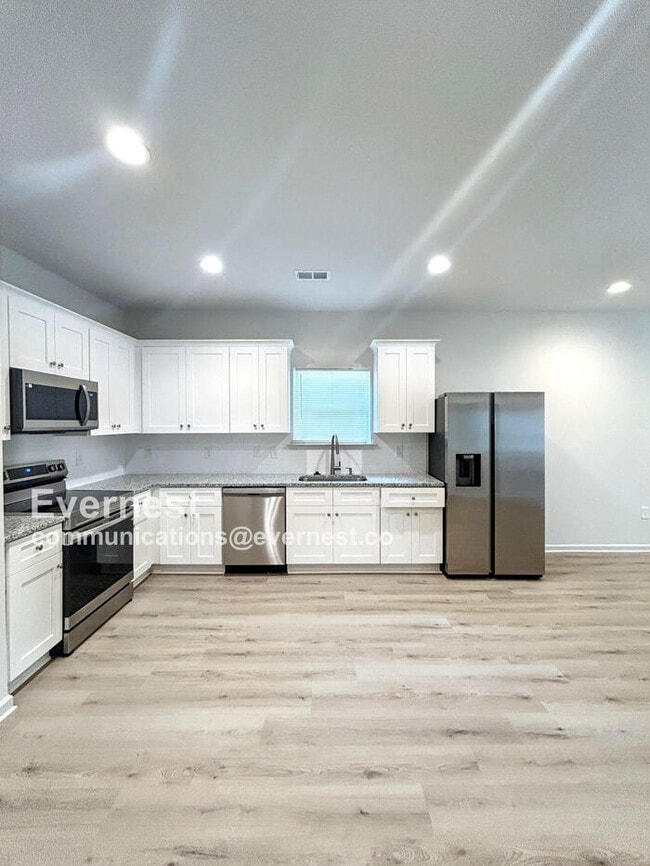 405 Baker St in Gastonia, NC - Building Photo - Building Photo