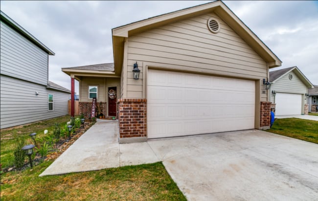 12811 Lucas Ridge Dr in San Antonio, TX - Building Photo - Building Photo