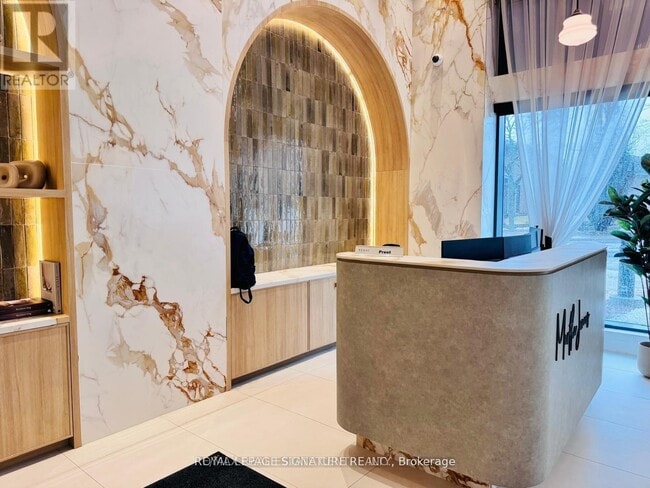 2088 James St in Burlington, ON - Building Photo - Building Photo