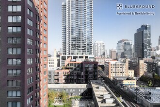 311 W Illinois St in Chicago, IL - Building Photo - Building Photo
