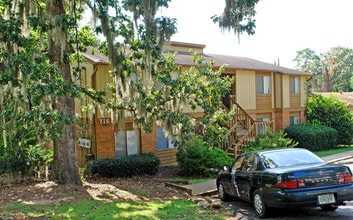 716 Pointe Ct in Tallahassee, FL - Building Photo - Building Photo