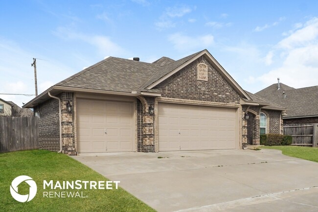 3109 Canton Trail, Unit 12307 in Yukon, OK - Foto de edificio - Building Photo