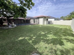 10754 SW 30th St in Miami, FL - Building Photo - Building Photo