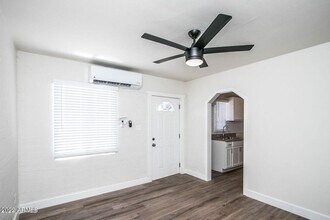 425 N 17th Dr in Phoenix, AZ - Building Photo - Building Photo