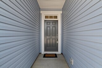 138 Willow Grove Ln in Fuquay Varina, NC - Building Photo - Building Photo