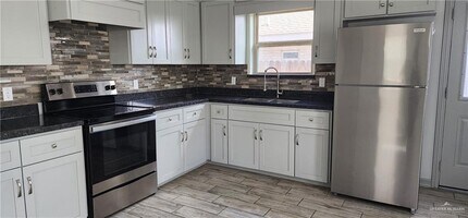 5804 Nightingale Ave-Unit -1 in Mission, TX - Foto de edificio - Building Photo