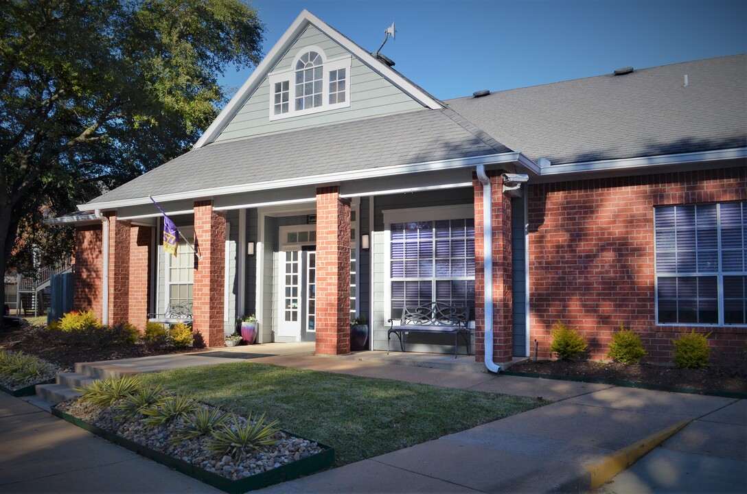 Pilots Pointe Apartments in Shreveport, LA - Building Photo