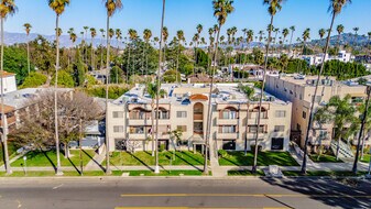 4434 Fulton Ave in Sherman Oaks, CA - Building Photo