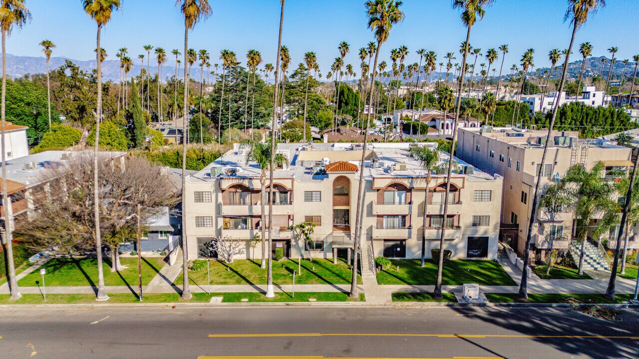 4434 Fulton Ave in Sherman Oaks, CA - Building Photo