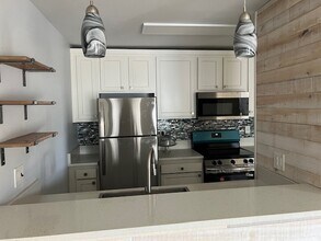 4744 Walden Cir in Orlando, FL - Building Photo - Building Photo