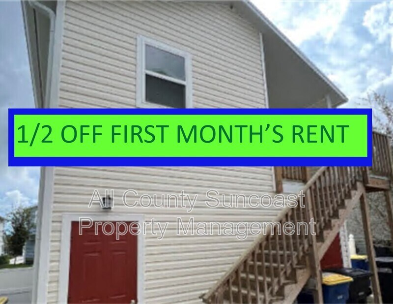 1266 Jade Pl in Clearwater, FL - Building Photo