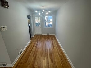 268 Fort Lee Rd, Unit 264 in Teaneck, NJ - Building Photo - Building Photo