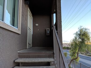 3504 Desert Cliff St in Las Vegas, NV - Building Photo - Building Photo