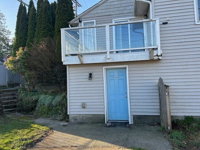 929 Pecks Dr in Everett, WA - Building Photo - Building Photo