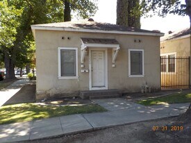 1220 G St in Modesto, CA - Building Photo