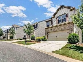 4645 Cold Spring Ct in Cumming, GA - Foto de edificio - Building Photo