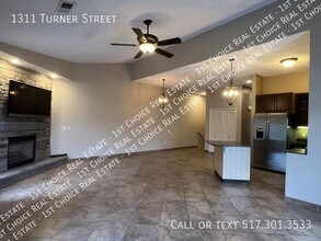 1311 Turner Rd in Lansing, MI - Building Photo - Building Photo