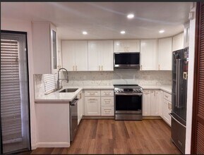 17555 Ashburton Rd in San Diego, CA - Building Photo - Building Photo