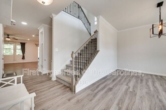 18518 Lahaina Ln in Charlotte, NC - Foto de edificio - Building Photo