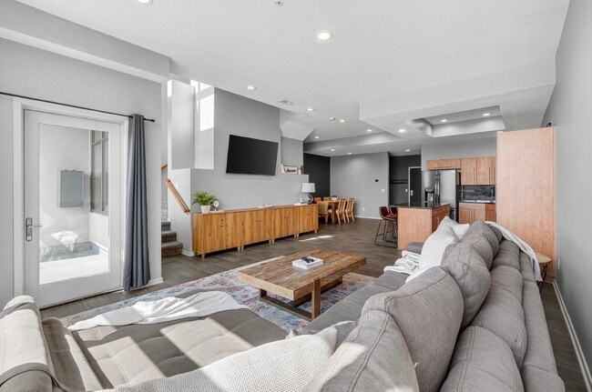 640 S 50th St in West Des Moines, IA - Building Photo - Building Photo