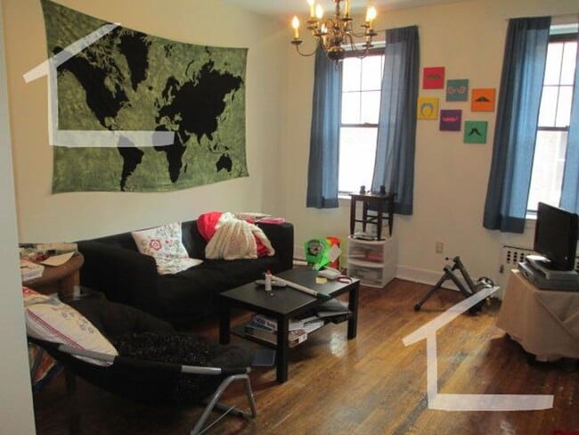 property at 58 Queensberry St