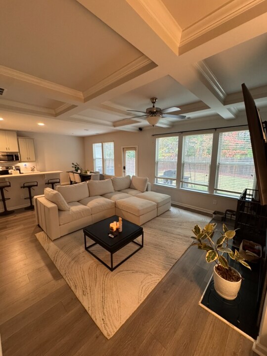 2945 Cottage Ln in College Park, GA - Building Photo