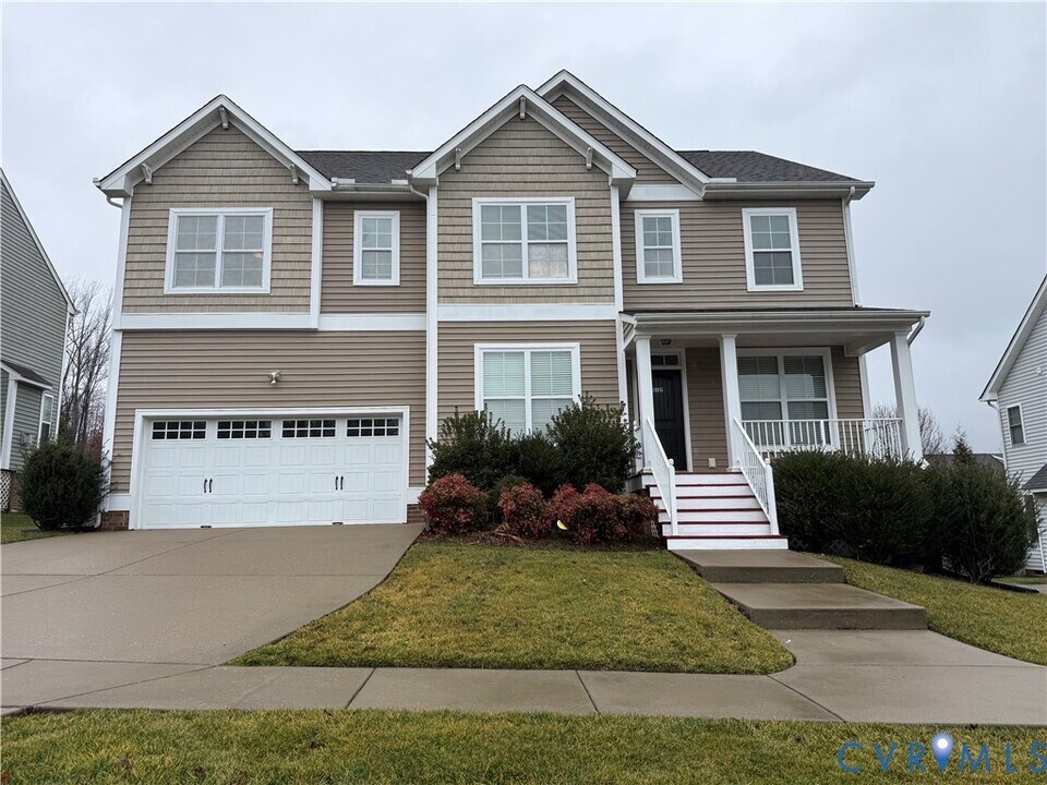 512 Paddle Creek Dr in Midlothian, VA - Building Photo