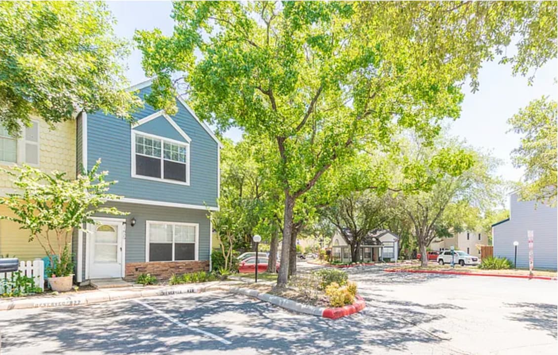 1829 Budding Blvd in San Antonio, TX - Building Photo