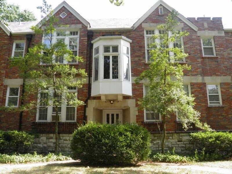 7520 York Dr in Clayton, MO - Building Photo