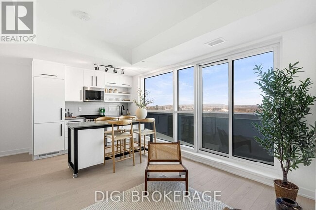 560 Rideau St in Ottawa, ON - Building Photo - Building Photo