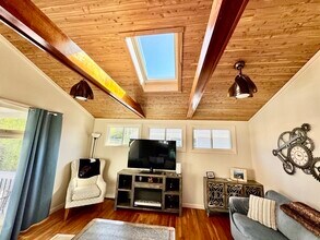 99 Nantasket Ave in Hull, MA - Building Photo - Building Photo