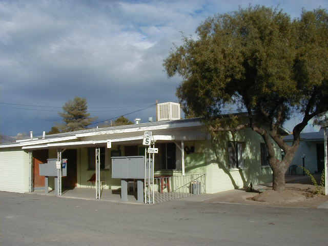 826 W Prince Rd in Tucson, AZ - Foto de edificio - Building Photo