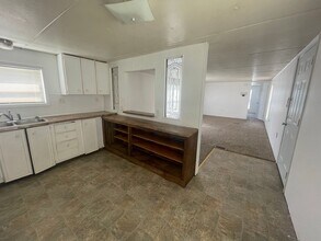27 Blue Star Dr in Keene, TX - Building Photo - Building Photo