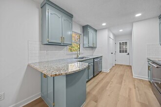 6227 King George Dr in Charlotte, NC - Building Photo - Building Photo