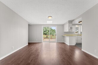 6611 Scofield Rd in Maybee, MI - Building Photo - Building Photo