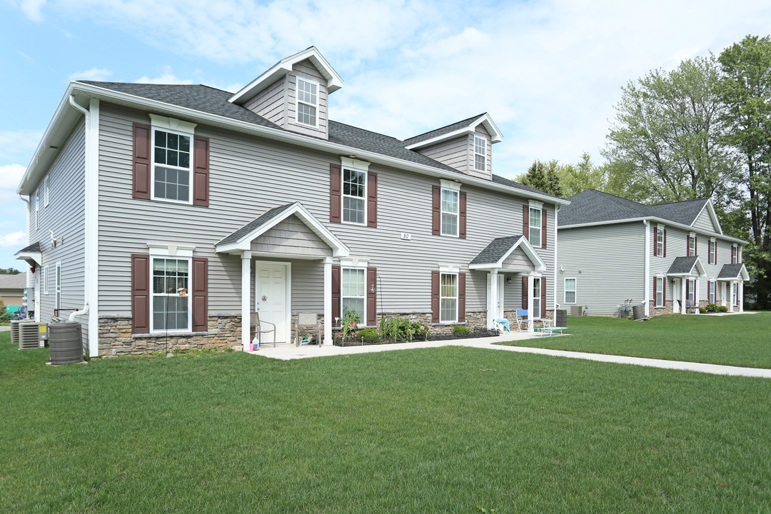 Parkview Apartments & (New)Townhomes in Spencerport, NY - Building Photo