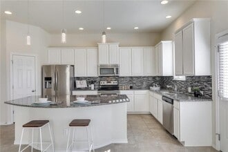 2105 Town Centre Dr in Round Rock, TX - Building Photo - Building Photo