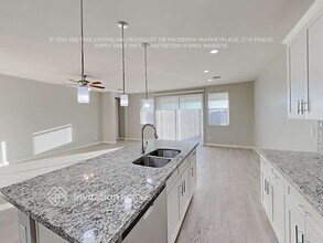 7319 S 23rd Dr in Phoenix, AZ - Foto de edificio - Building Photo