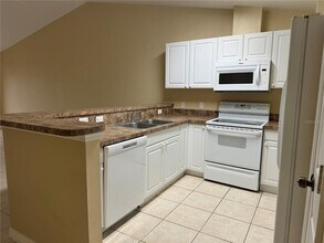 2110 Redmond St in Port Charlotte, FL - Building Photo - Building Photo