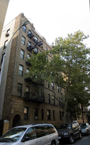 1360 48th St in Brooklyn, NY - Foto de edificio