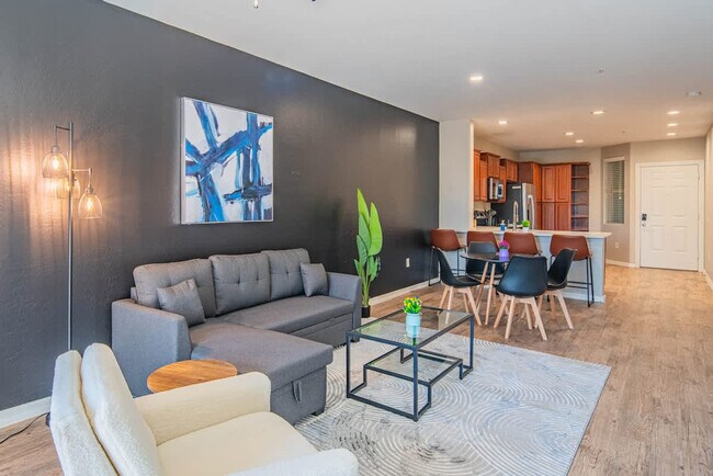 1275 E University Dr in Tempe, AZ - Building Photo - Building Photo