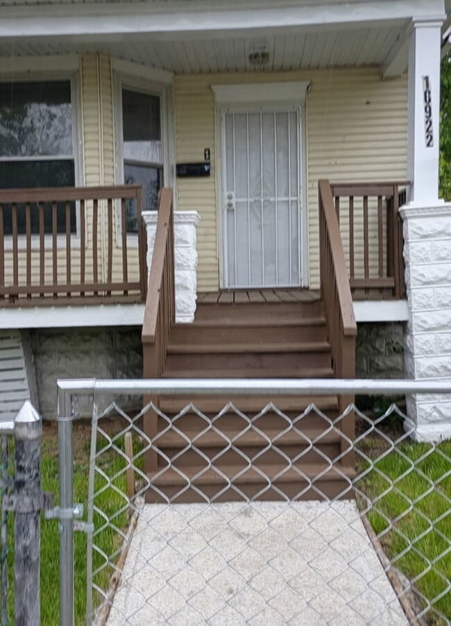 10922 S Wentworth Ave in Chicago, IL - Building Photo - Building Photo