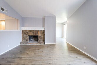 4311 E 68th St in Tulsa, OK - Building Photo - Building Photo