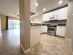 8977 Chambers St in Tamarac, FL - Building Photo - Building Photo